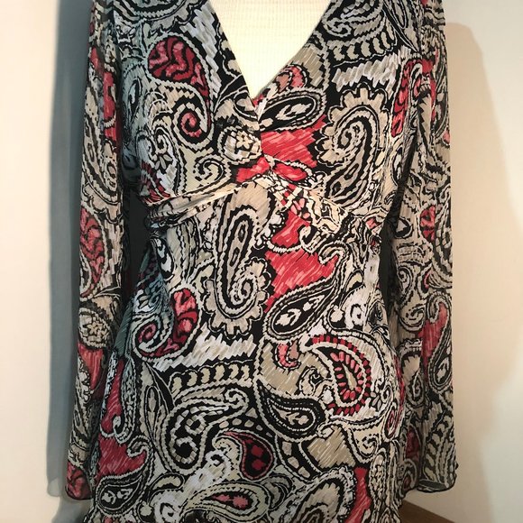 Tunic blouse with tie back - Picture 1 of 2
